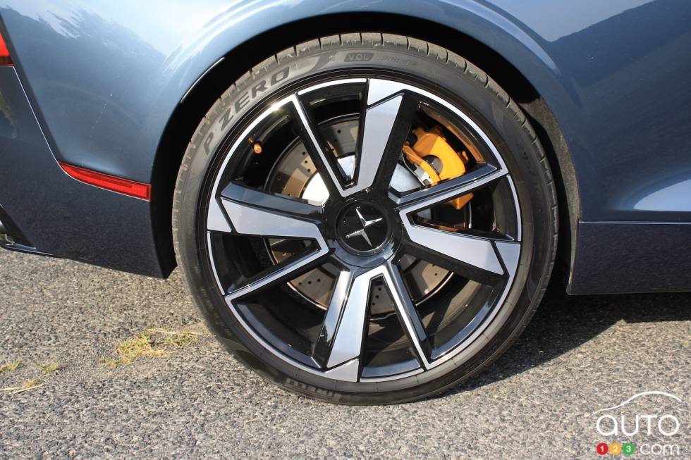 We drive the 2021 Polestar 1