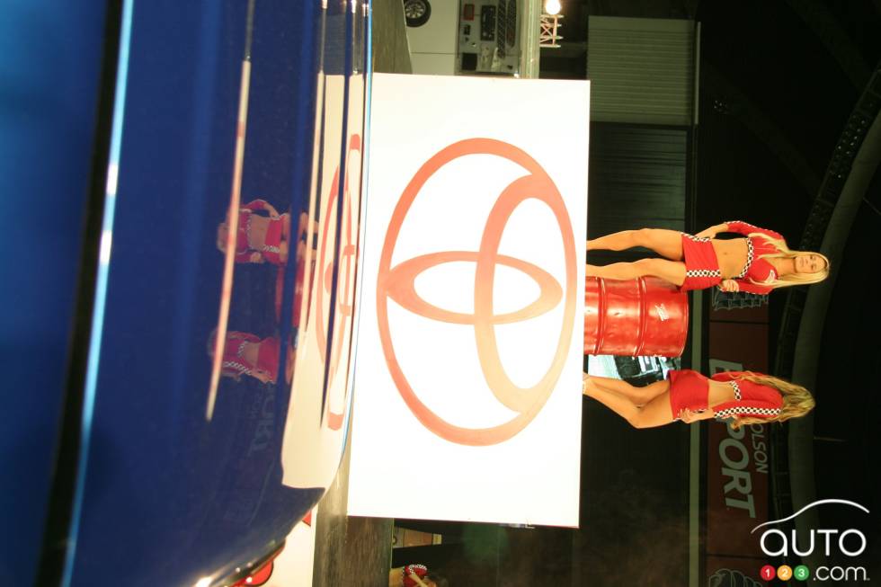 Montreal National Sport Compact 2006