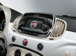Écran info-divertissement de la Fiat 500 2016