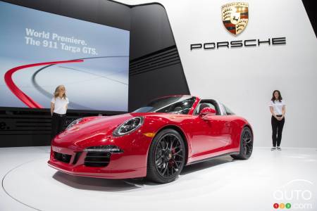 Photos de la Porsche 911 Targa4 GTS 2016 au salon de l'auto de Détroit 2015