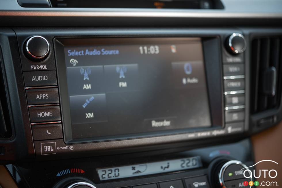 Système de contrôle de l'info divertissement du Toyota Rav4 AWD Limited 2016