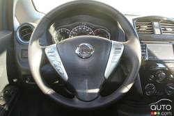 2016 Nissan Versa Note steering wheel