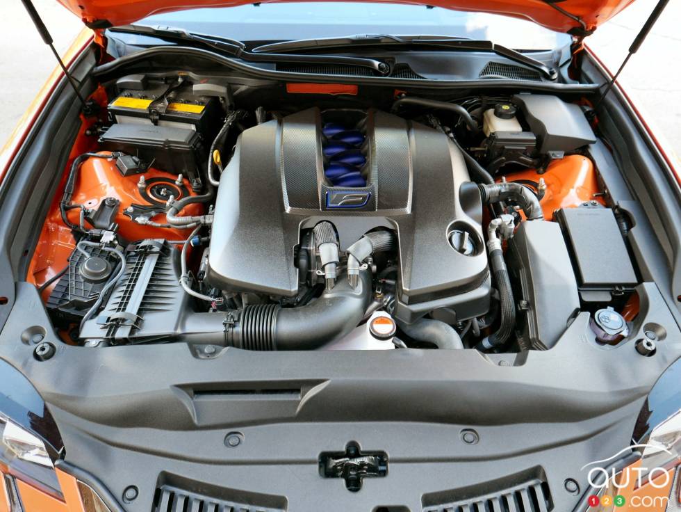 2016 Lexus GS F engine