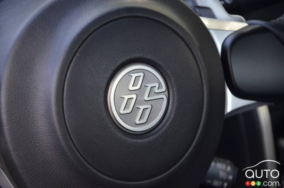 2017 Toyota 86 steering wheel detail