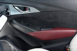 Panneau de porte de la Mazda CX-3 GT 2016