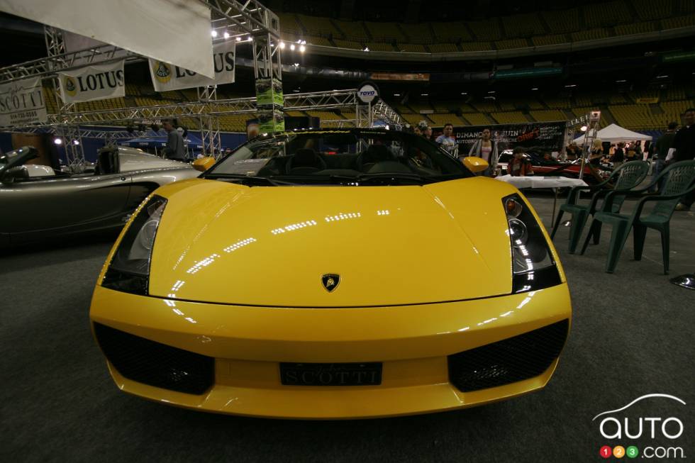 Montreal National Sport Compact 2006