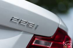 2015 BMW 228i xDrive Cabriolet model badge