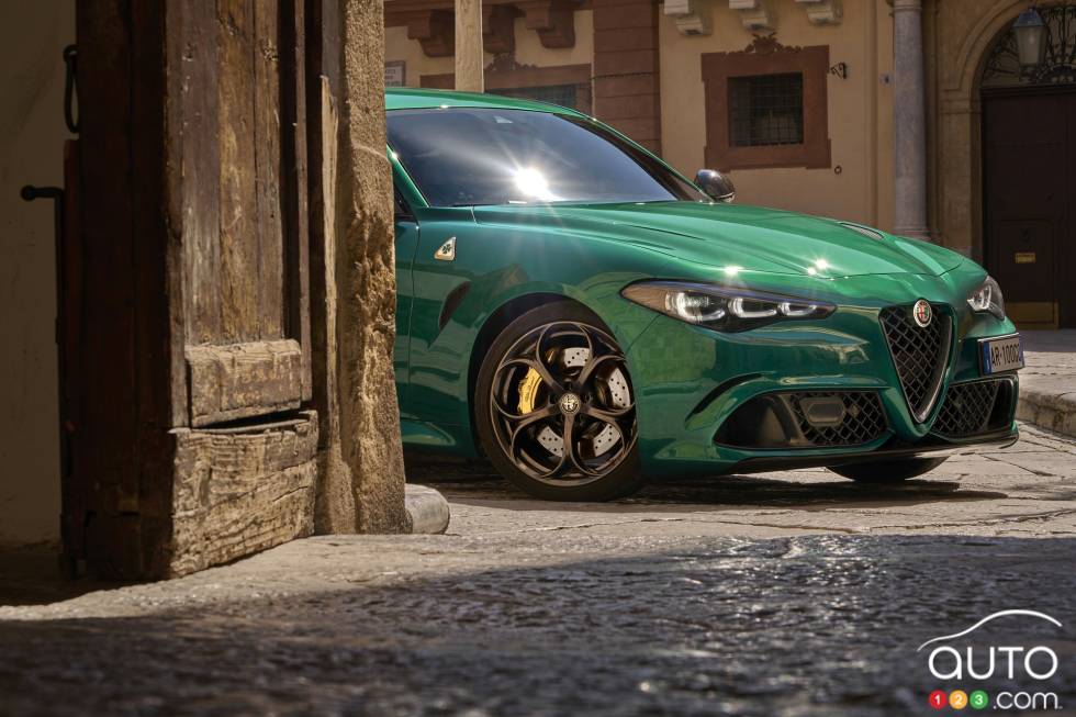 Voici l'Alfa Romeo Giulia Quadrifoglio 100e anniveraire 2024