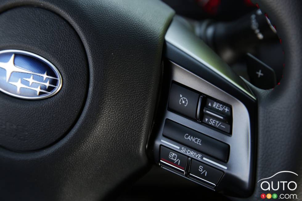 boutons de commandes au volant