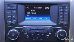 Système de contrôle de l'info divertissement de la Ford Fusion Hybride 2017