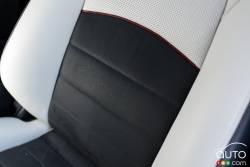 2016 Mazda CX-3 GT front seats