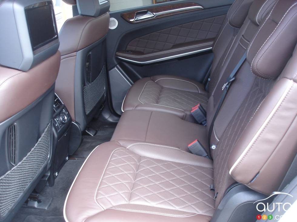 Rear seats, brown leather