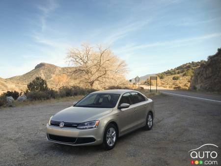 Photos de la Volkswagen Jetta hybride turbo 2013