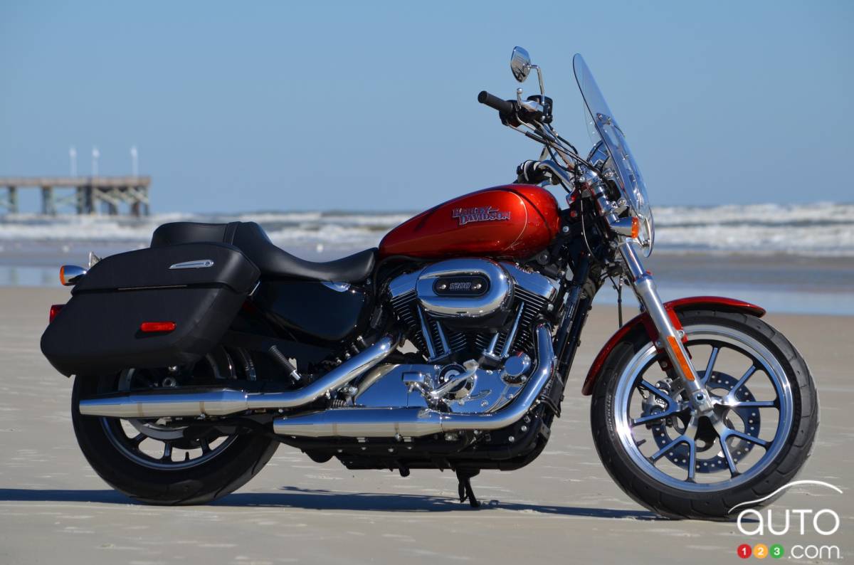 2014 Harley Davidson Superlow 1200T pictures on Auto123.tv