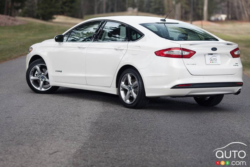 Rear 3/4 view, wheels turned