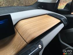 2016 BMW i3 dashboard