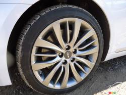 2016 Hyundai Genesis 5.0L Ultimate wheel