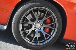 2016 Dodge Challenger SRT wheel
