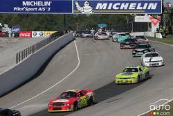 Jeff Lapcevich, Tim Hortons Dodge in action during race