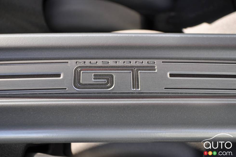 Détail du moteur de la Ford Mustang GT 2015