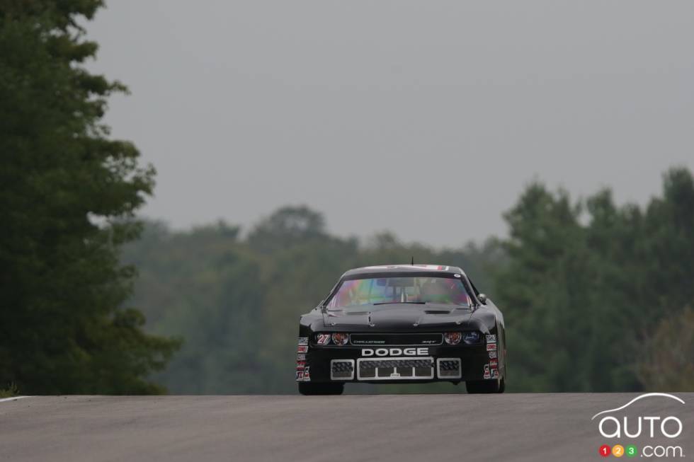 Chad Hackenbracht, Jacombs Racing Dodge en action durant la pratique de samedi