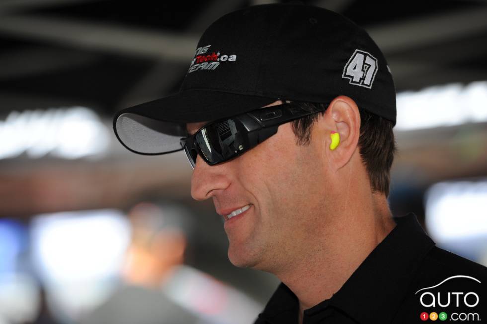 L.P. Dumoulin, WeatherTech Canada/Bellemare Dodge in paddocks