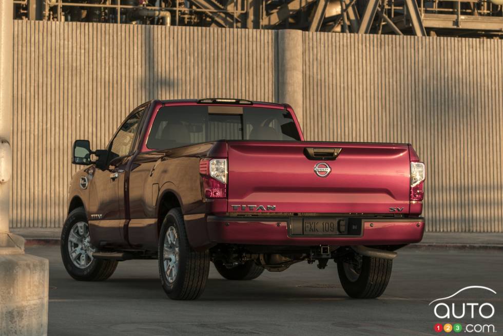 2017 Nissan TITAN Single Cab rear 3/4 view