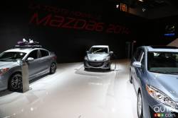 Kiosque de Mazda au salon d'auto de Montréal 2013.