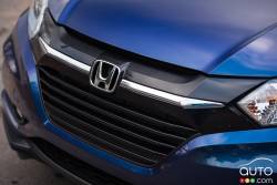 2016 Honda HR-V EX-L Navi front grille