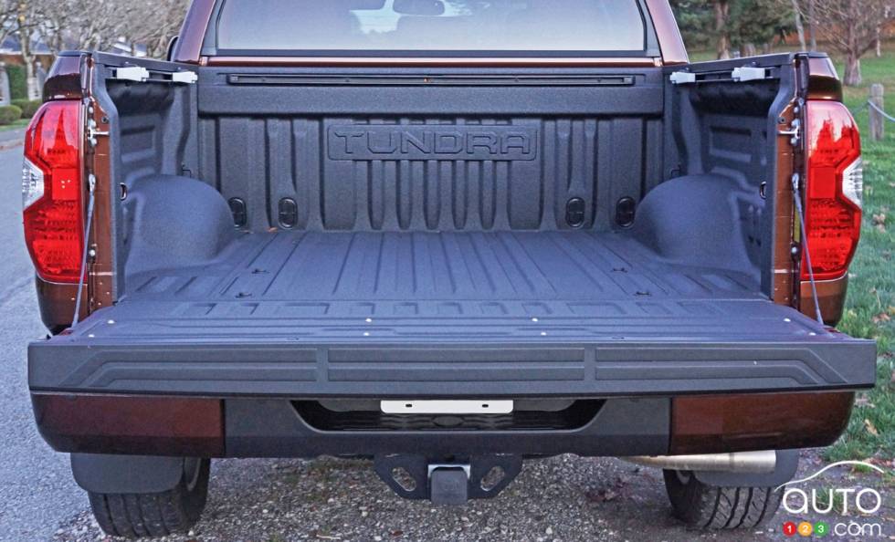 2016 Toyota Tundra 4X4 CrewMax 1794 edition trunk
