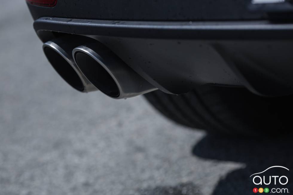 détails du pot d'échappement