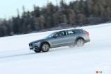 2017 Volvo V90 Cross Country pictures