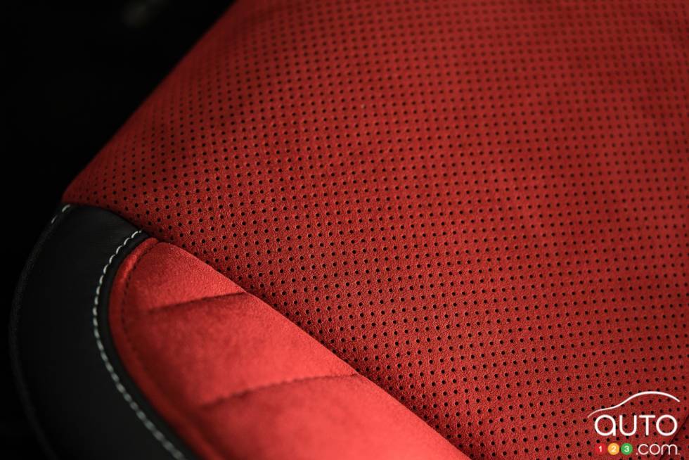 Seat detail