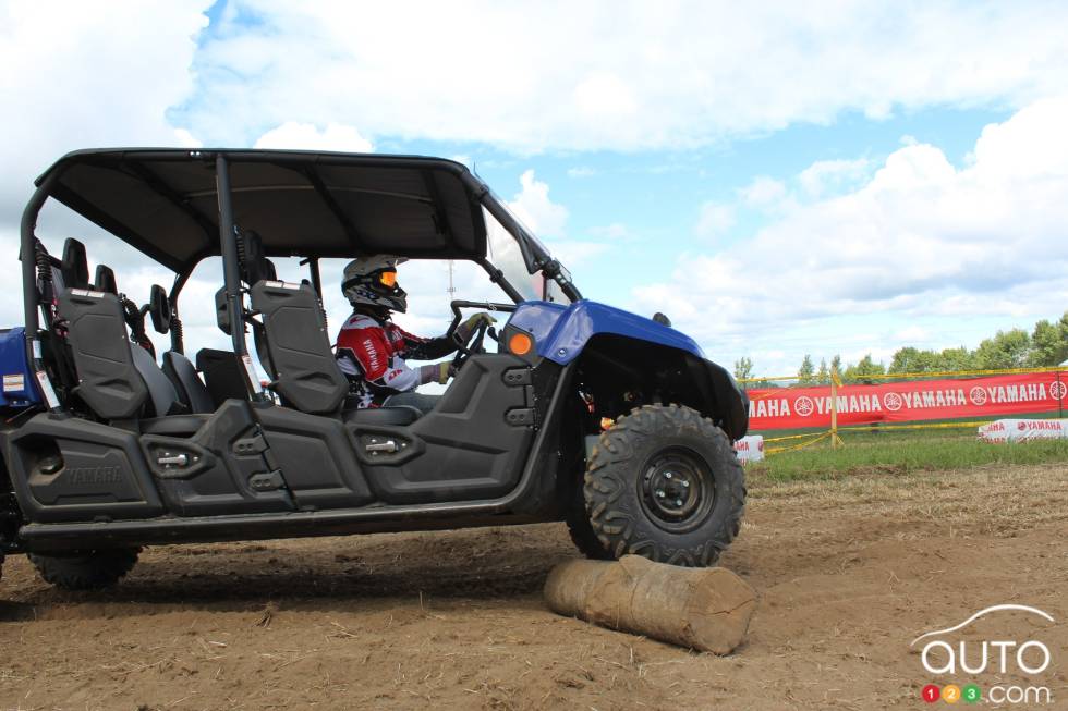 vue de côté en action