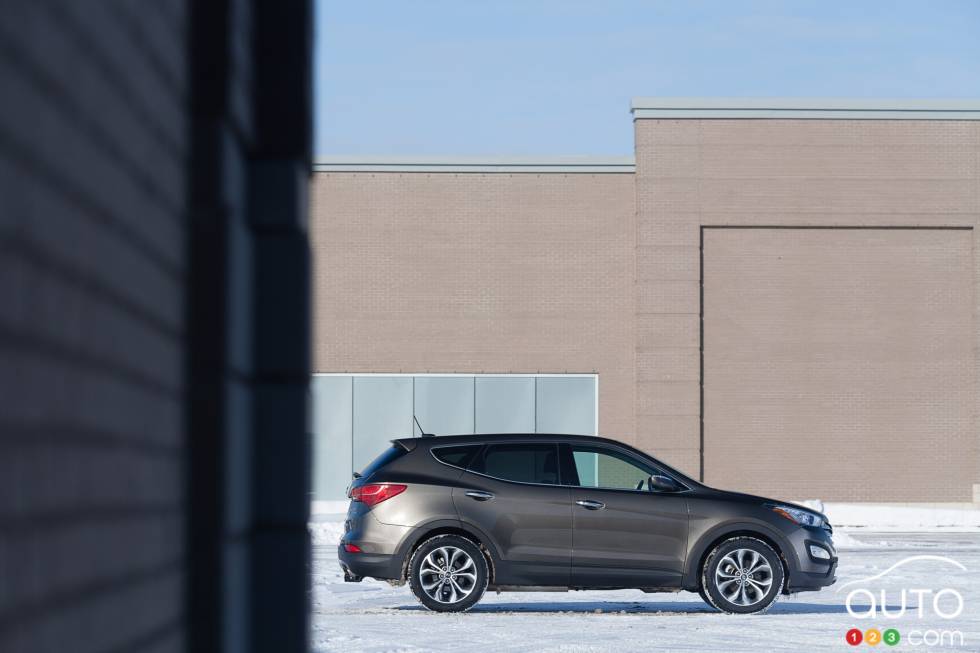 Right side view, away