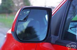 2016 Chevrolet Colorado Z71 Crew Cab short box AWD mirror