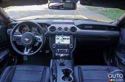2016 Ford Mustang GT dashboard