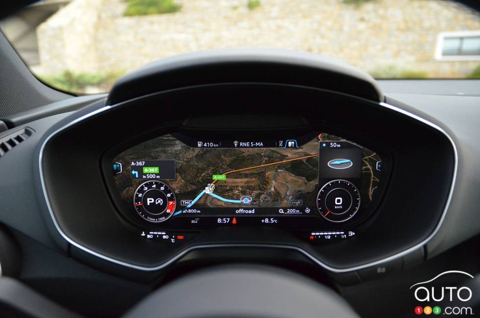 infotainement display