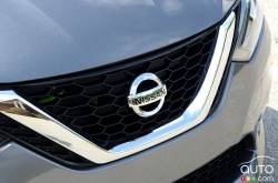 2017 Nissan Sentra SR Turbo front grille