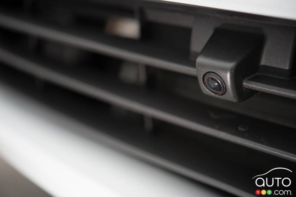 Caméra avant de la Porsche Panamera GTS 2015