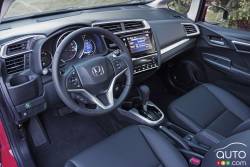 Habitacle du conducteur de la Honda Fit EX-L Navi 2016