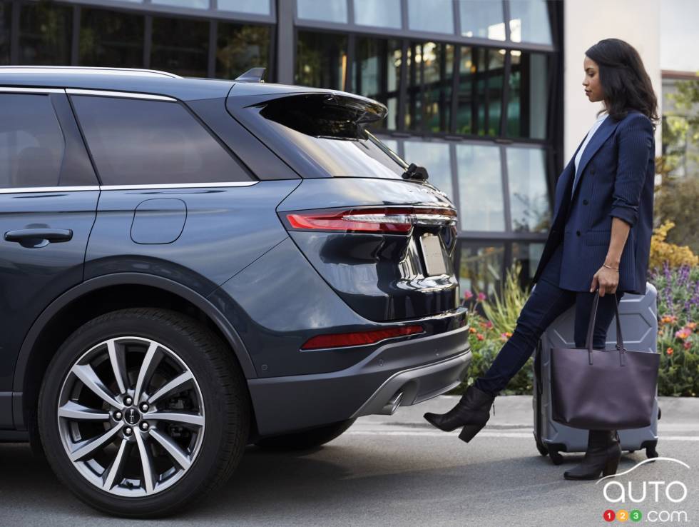 Introducing the 2020 Lincoln Corsair