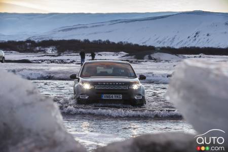 2015 Land Rover Discovery Sport pictures