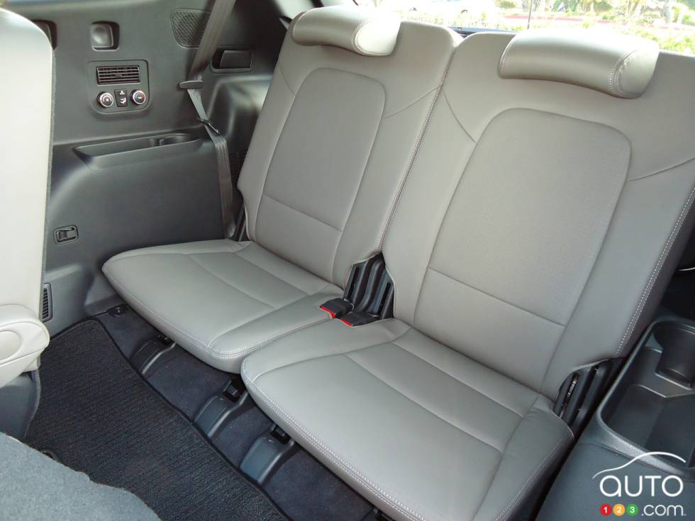 Rear-seat room