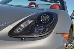 2016 Porsche Boxster Spyder headlight