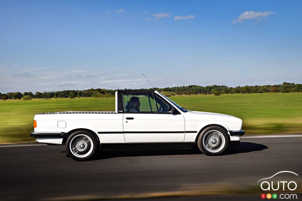 BMW E30 M3 pickup side view
