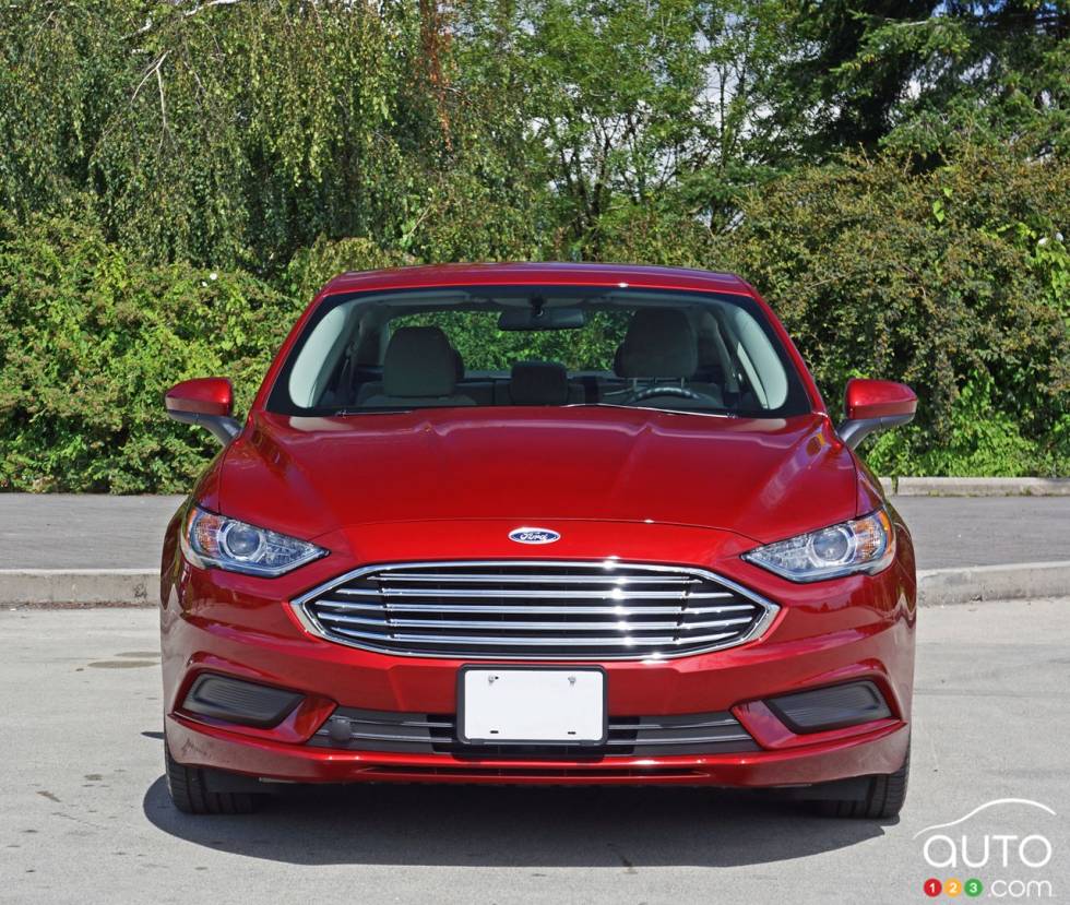 2017 Ford Fusion Hybrid front view
