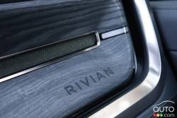 We drive the 2023 Rivian R1S