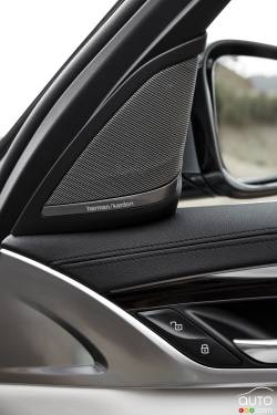 2017 BMW 5 series speaker