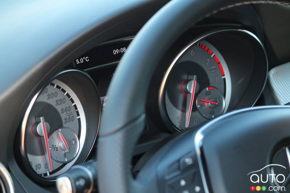 Cadrans sur le tableau de bord